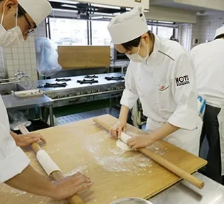 うどん及び蕎麦打ち