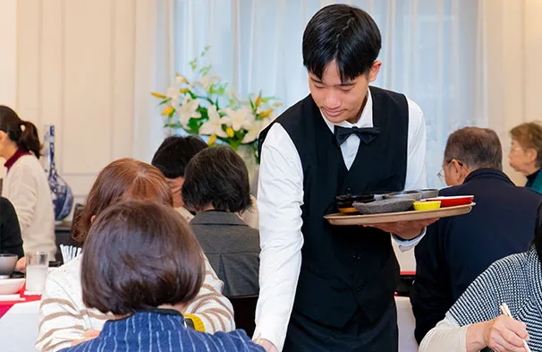 学生レストラン&カフェで実践力を養う