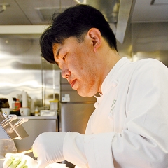 金子 智巳