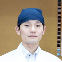 金巻 隆史