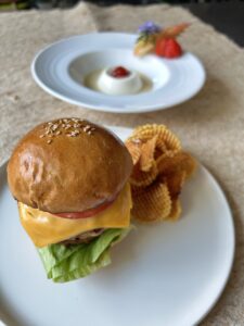 6/6（土）チーズたっぷりチーズバーガー！西洋料理オープンキャンパス